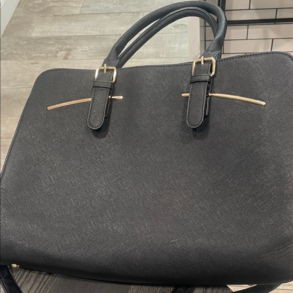 Elegant Black Laptop Bag with Gold Accents